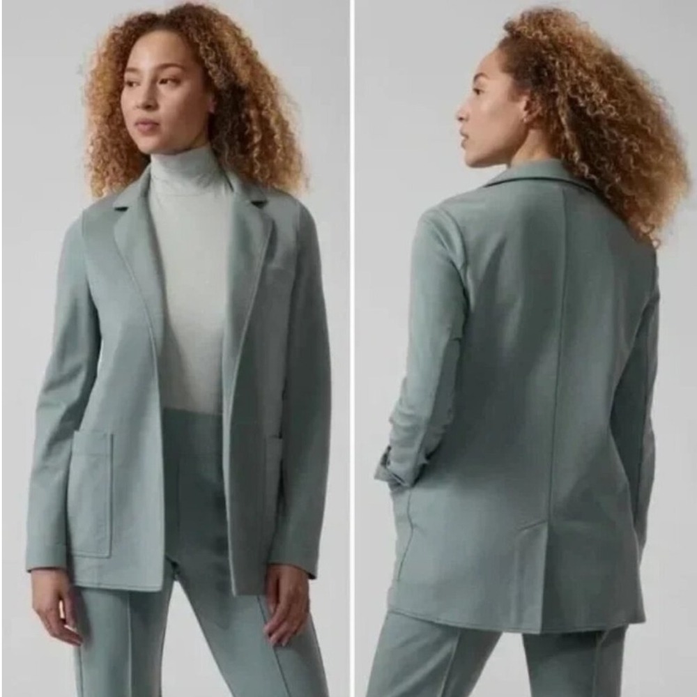 Athleta Eastbound Blazer Sage Green Minimalist Jacket‎ Size 6